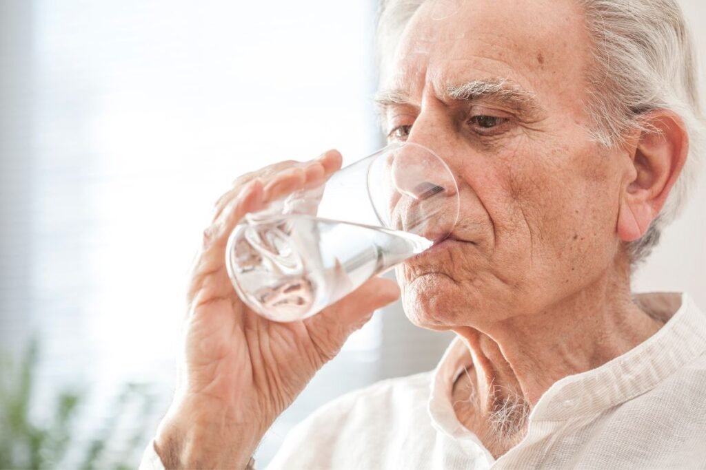 Déshydratation hydration seniors- Anais L'Hermier des plantes - Infirmière à domicile